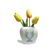 Tulipiere Thoroughbred Bud Vase