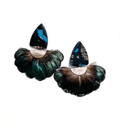 Venus Earring in Black with Peacock Fan