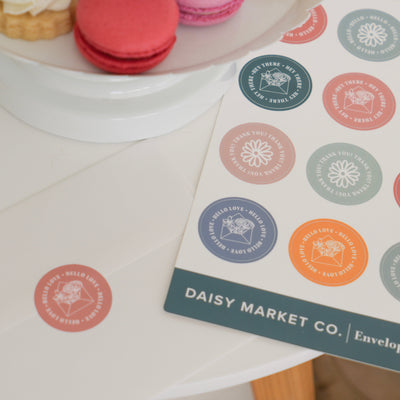 Daisy Envelope Seals - 32 Peel-Off Stickers