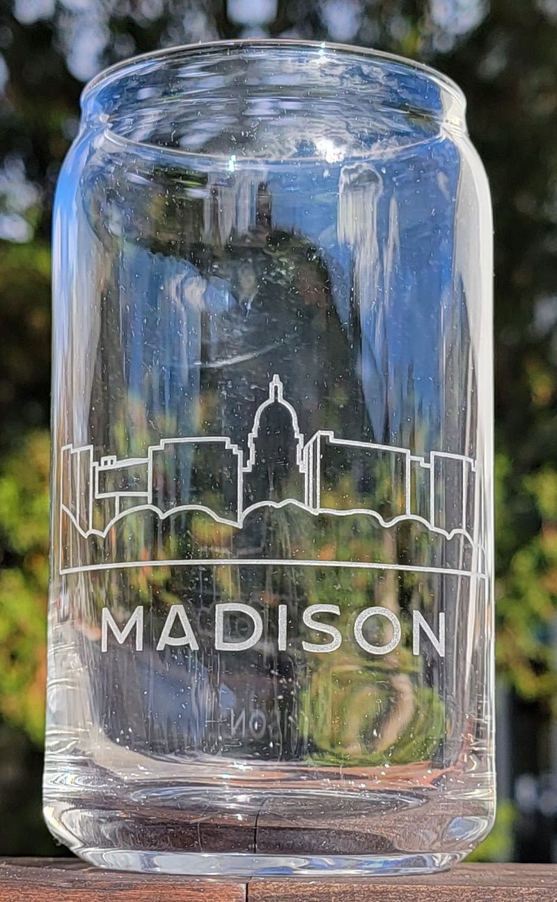 Madison, WI Skyline Can Glass Line Art